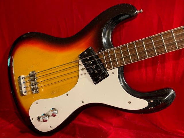 Mosrite Bass 66 / Ventures Model w/ Hard Case-Pre-Owned